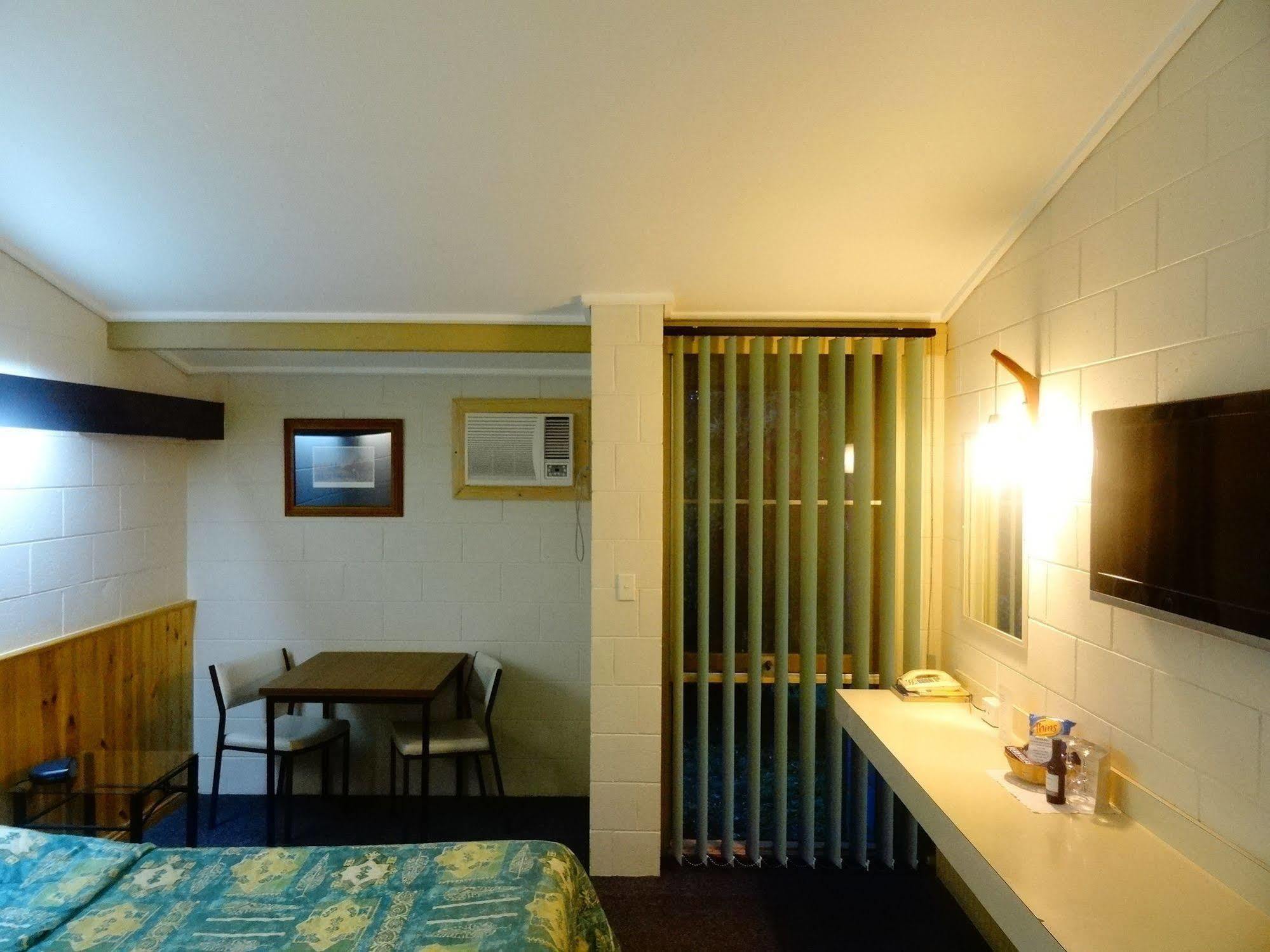 Coal Creek Motel Korumburra Bagian luar foto